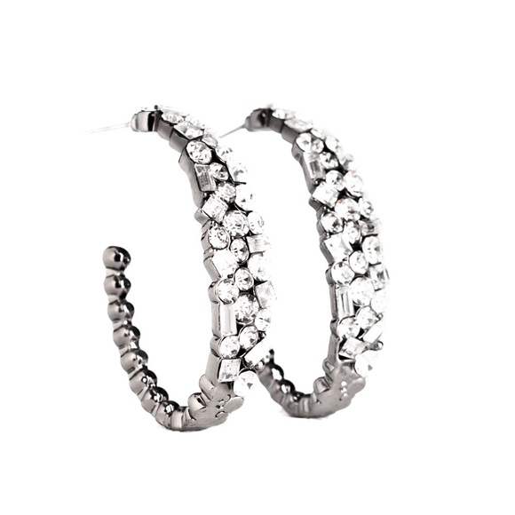 Earrings - Picture 5 of 16